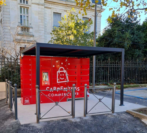 آخرین مورد شرکت موفقیت در مورد قفسه ی یخچال در فرانسه